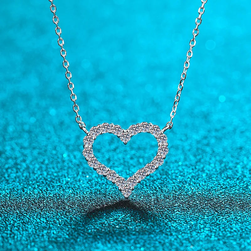 NeeTim D Color Moissanite Necklace Heart Pendant 925 Sterling Silver White Gold Plated Chain Fine Neck Chain for Women Wholesale
