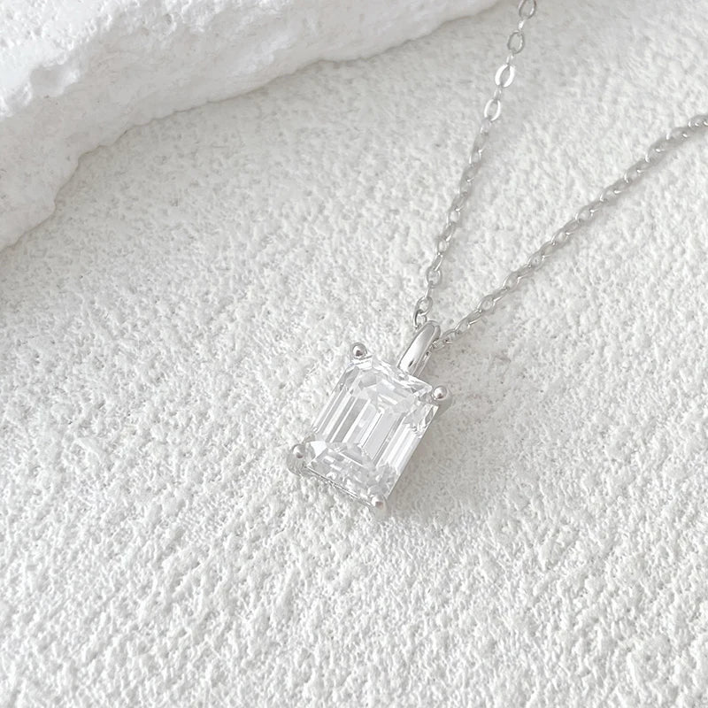 NeeTim 1ct 2ct  3ct 4ct Emerald Cut Moissanite Pendant Necklace for Women S925 Silver with White Gold Plated Necklaces Chain