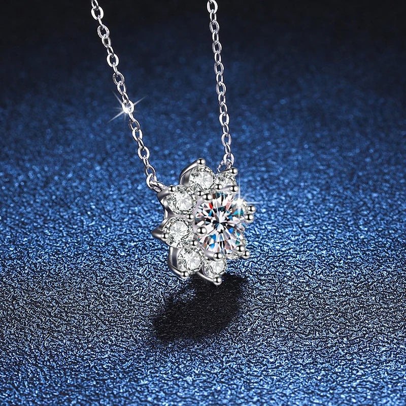 NeeTim 1CT Moissanite Diamond Necklace For Woman Pendant 925 Silver Plated with White Gold Chains Party Bridal Fine Jewelry Gift