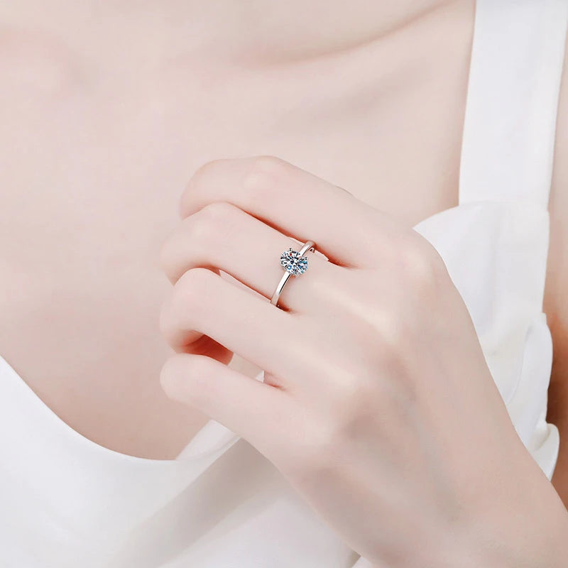 NeeTim 1ct Oval Cut Moissanite Ring for Women Engagement Wedding Lab Diamond s925 Sterling Silver with Gold Plated Rings Jewelry