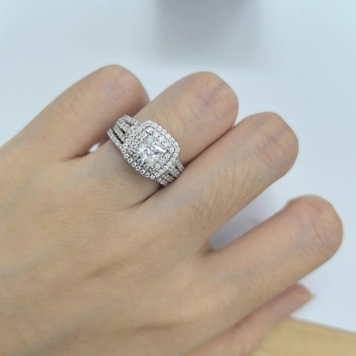 Newshe Certified Moissanite Weddings Ring Set for Women Luxury 925 Sterling Silver Halo Princess Cut Elegant Jewelry