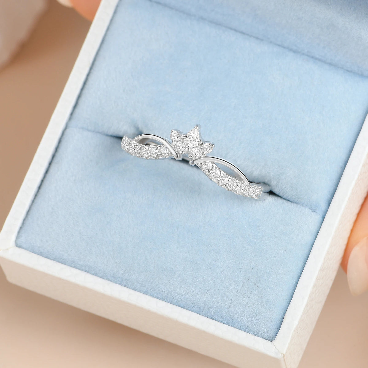 Newshe Moissanite Wedding Band for Women 925 Silver Crown Stacking Eternity Rings D Color VVS1 Luxury Ring Jewelry