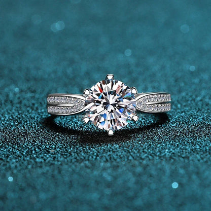 NeeTim 0.5ct 1ct Moissanite Engagement Ring Women Proposal Rings S925 Sterling Silver with White Gold Plated Wedding Band