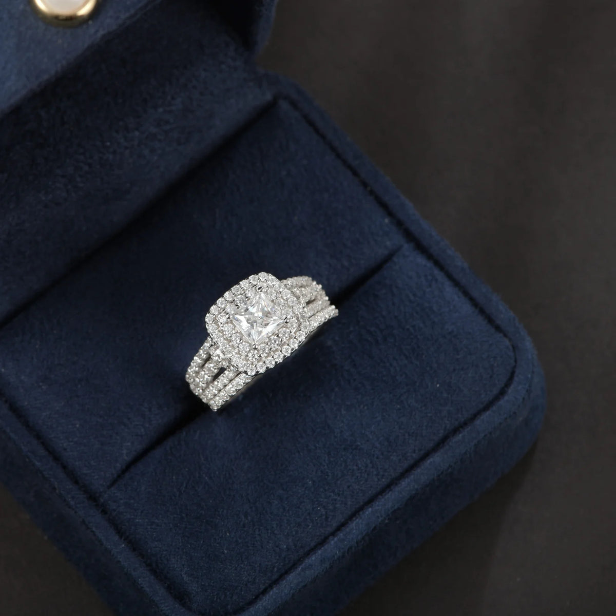 Newshe Certified Moissanite Weddings Ring Set for Women Luxury 925 Sterling Silver Halo Princess Cut Elegant Jewelry