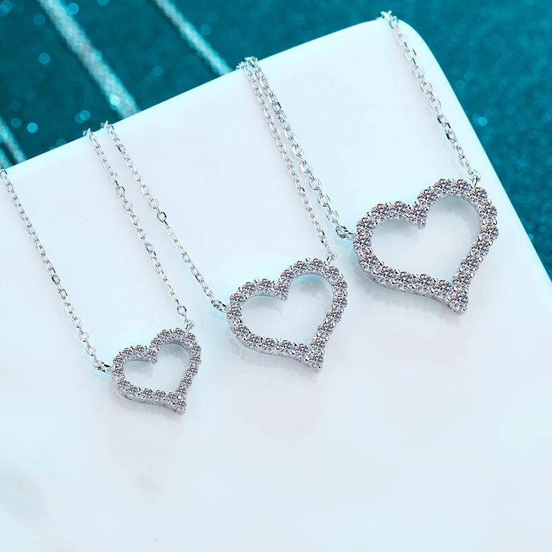 NeeTim D Color Moissanite Necklace Heart Pendant 925 Sterling Silver White Gold Plated Chain Fine Neck Chain for Women Wholesale